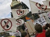 Antiradaroví aktivisté demonstrovali na Václavském náměstí