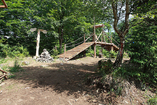 Døevìný most zmizel.