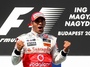 Lewis Hamilton se raduje