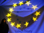 <b>1. 12. - Zaèal platit Lisabon</b> - S pùlnocí vstoupil v platnost jeden z nejdùle¾itìj¹ích reformních dokumentù, který evropské spoleèenství zcela zásadnì pøeskupí. <br>Zaèala platit Lisabonská smlouva, o které se hojnì a horlivì diskutovalo posledních ¹est let.<br><b>Co Lisabon obná¹í a co se mìní <A href="http://aktualne.centrum.cz/zahranici/evropska-unie/clanek.phtml?id=654505">si projdìte ve èlánku a grafice zde</A></b>