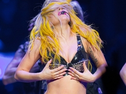 Lady Gaga s trenýrkami od fanoušků