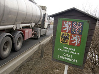Kamiony v Českém středohoří