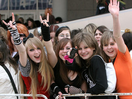 Tokio hotel v Praze - fanynky čekají na koncert Tokio hotel v Praze - fanynky čekají na koncert
